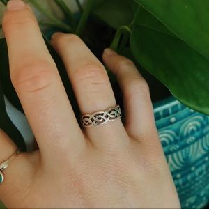 925 sterling silver Celtic ring